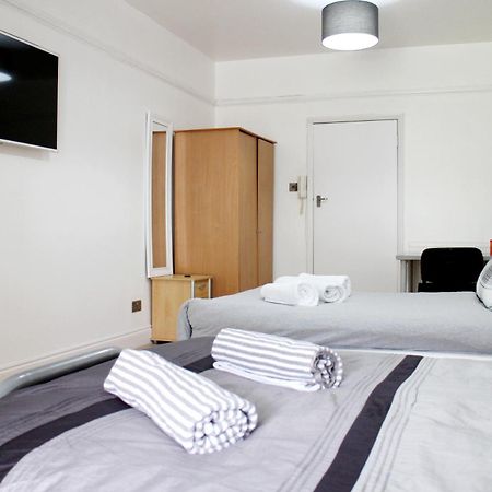 Large Studio Garden Flat On Golders Green Road لندن المظهر الخارجي الصورة